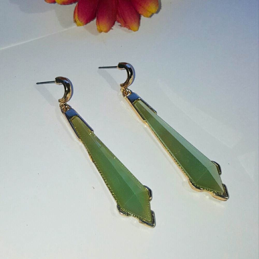 🆕🆒 Long golden and pale turquese pendant